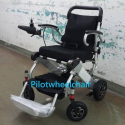 Lightweight Power Wheelchair ( lithium battery )